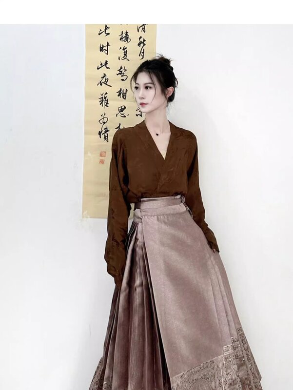Terno feminino de duas peças, novo estilo chinês, roupas femininas, hanfu aprimorado, top do ano dragão, saia combinando com cara de cavalo