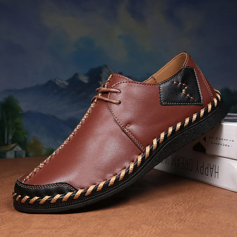 Sepatu kasual luar ruangan kebesaran pria, dengan jahitan buatan tangan murni dan tali untuk sepatu pria