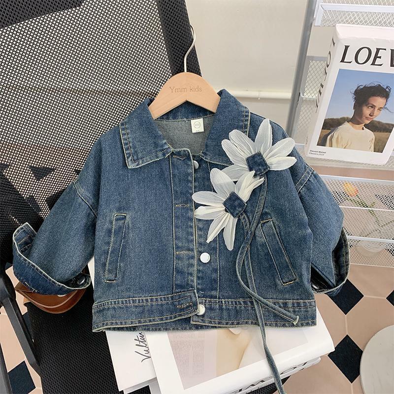 Dziewczęcy płaszcz dżinsowy spersonalizowana luźna kurtka w kwiaty 3D 2024 jesień nowa dziecięca dziewczęca klapa wszechstronny top 2-7 lat
