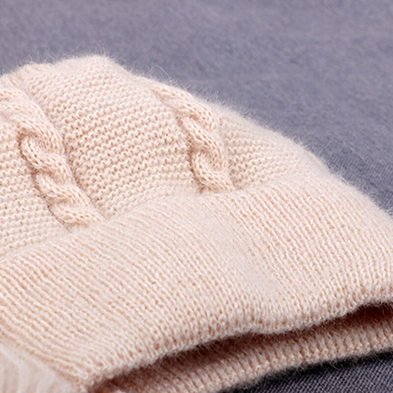 Шапка-бини Женская плюшевая, теплая шапка с ушками медведя, повседневный комплект с шарфом, однотонная зимняя