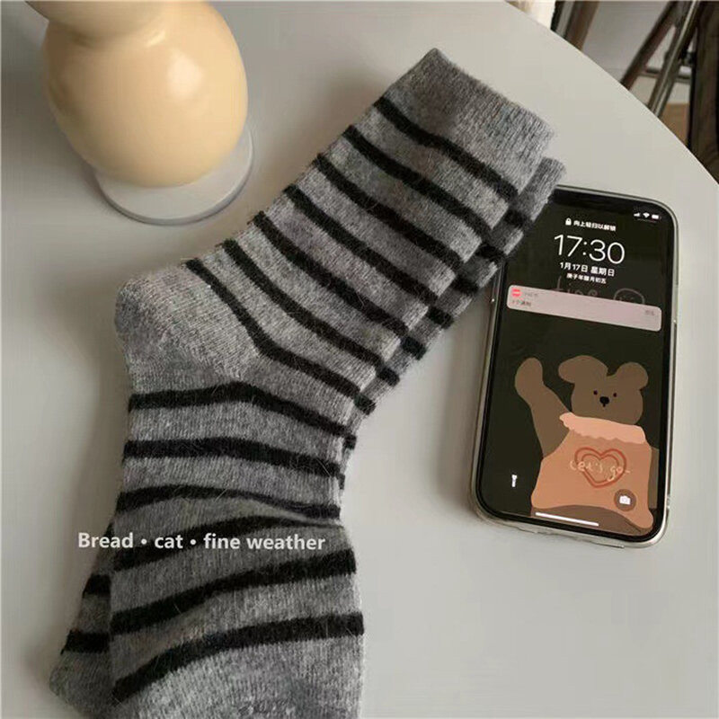 Autumn Winter Thickened Classic Black White Striped Socks Soft Wool Socks Women's Mid-Calf Socks High Quality Cold-proof Socks