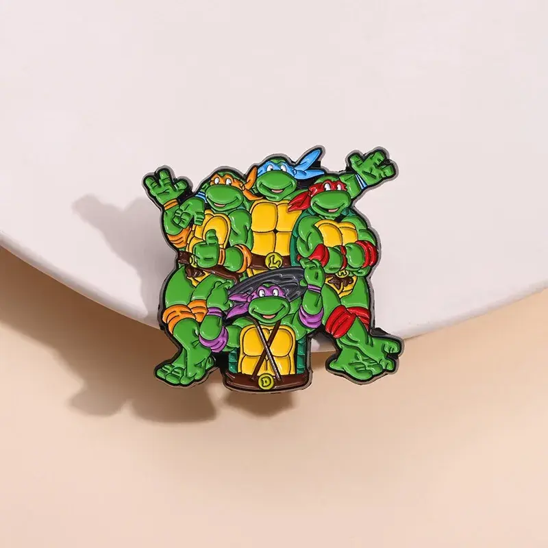 Broche de Tortugas Ninja Mutantes adolescentes, Pin de esmalte de Metal periférico de dibujos animados TMNT, accesorios de insignia de decoración de mochila de ropa, 1pc