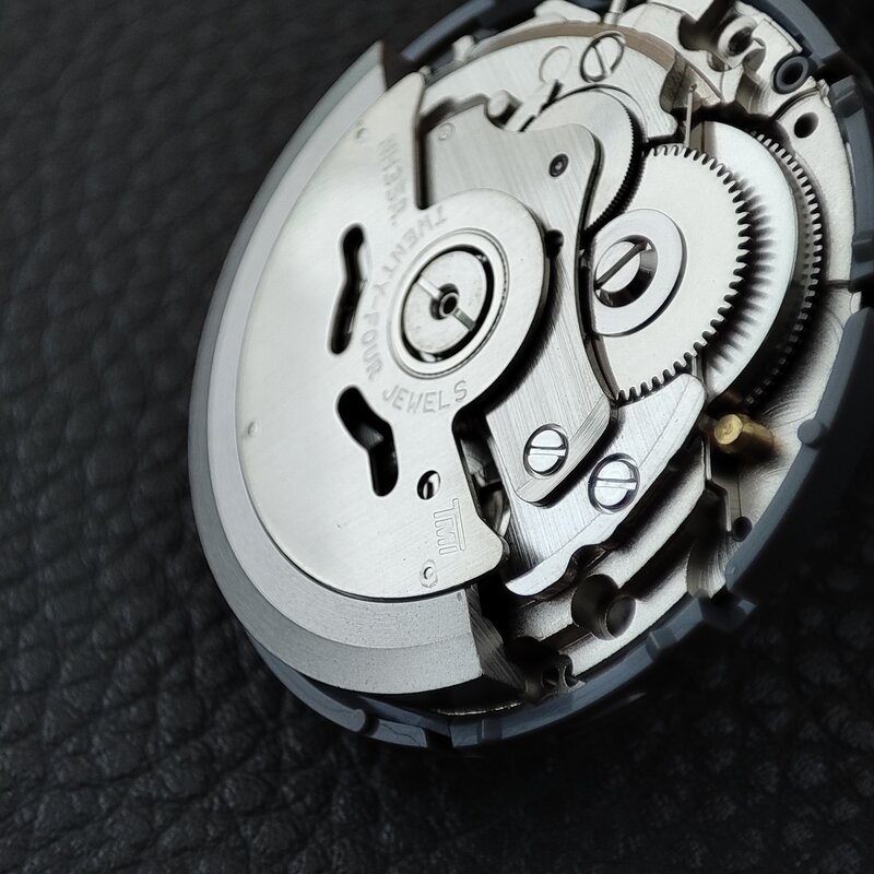 NH35/NH35A Movement JAPAN Original Mechanical Watch luminous Black Date Week Automatic 6 O'Clock Crown Watch Replacement Parts