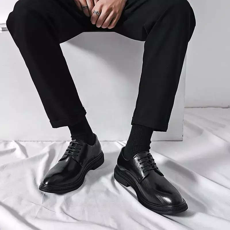 Sepatu kulit gaya Korea untuk pria, sepatu bisnis Formal lancip gaya Inggris kecil pengantin pria Sh