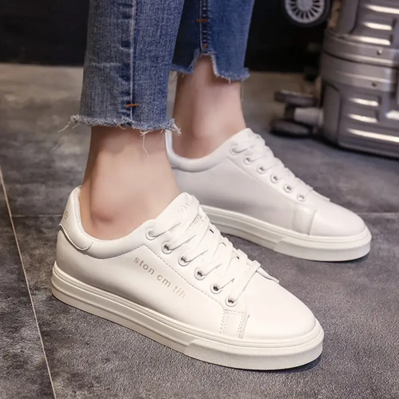 Sepatu Sneakers kasual wanita musim panas sepatu datar bertali bersirkulasi Fashion untuk wanita sepatu desainer jalan Platform