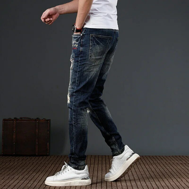 2024 New Trendy Patch Perforated Embroidered Jeans for Men's Deep Blue Slim Fit Small Feet Street Motorcycle Denim Pants