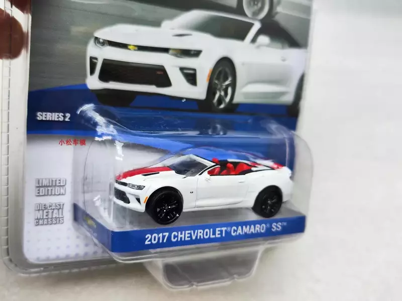 Модель автомобиля из литого металлического сплава 1:64 2017 Chevrolet Camaro SS, игрушки для подарка, коллекция W1236