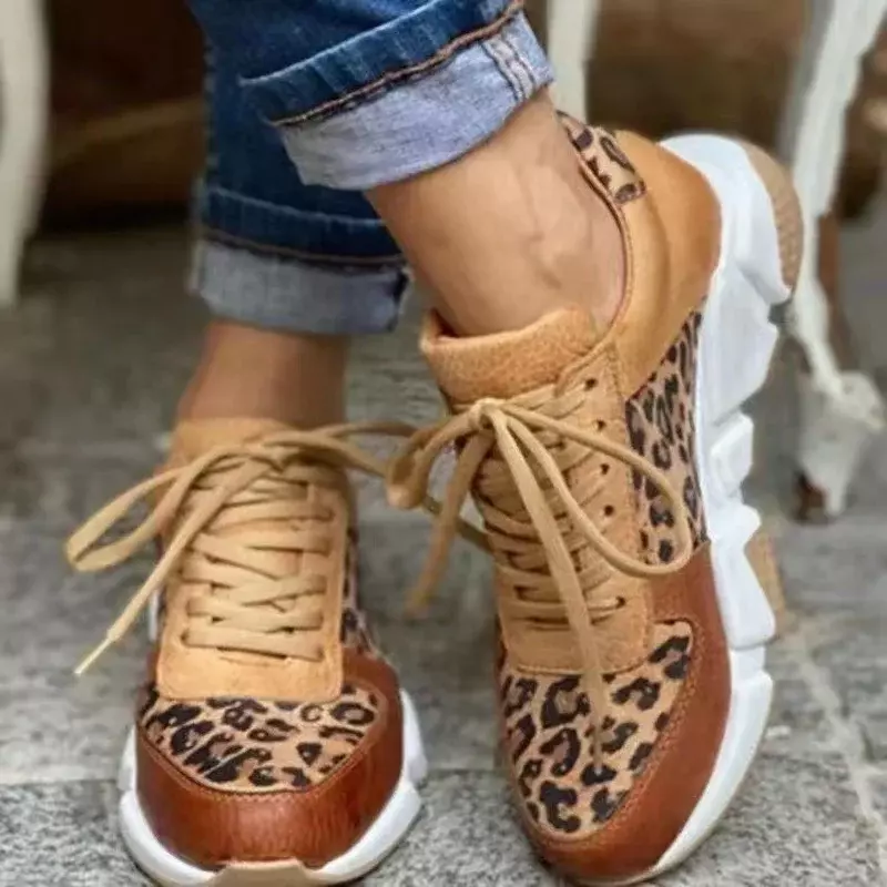 Женские кроссовки с низким верхом, на шнуровке, леопардовые кроссовки на платформе, повседневная обувь на весну 2023