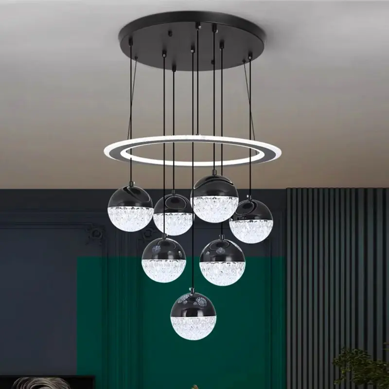 Plafonnier suspendu au design moderne, éclairage d'intérieur, luminaire décoratif de plafond, idéal pour un salon ou une salle à manger