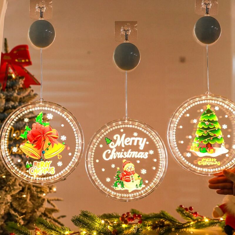 โคมไฟถ้วยดูดติดหน้าต่างแบบแขวนซานต้าคริสมาสต์เกล็ดหิมะพร้อมจี้รูปตุ๊กตาหิมะไฟ LED สำหรับติดหน้าต่างเทศกาลคริสต์มาส