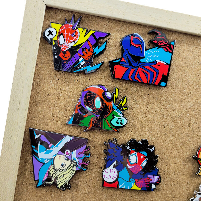 Super-herói Spider Man Lapel Pins para Mochilas, Manga Esmalte Pin, Anime Briefcase Badges, Acessórios para Mochila Jóias