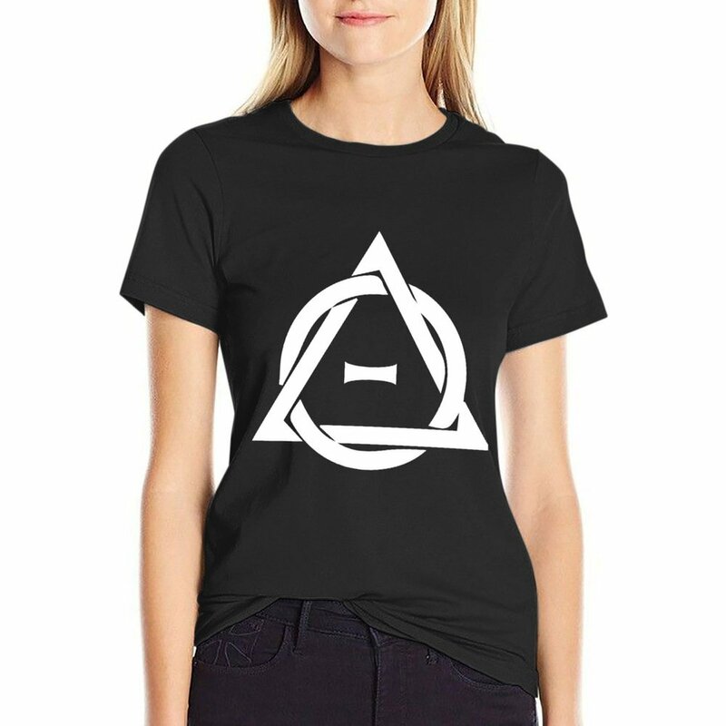PD (ytb) Theta-Delta Therian Symbol 화이트 티셔츠, 여성 의류 상의, 여름