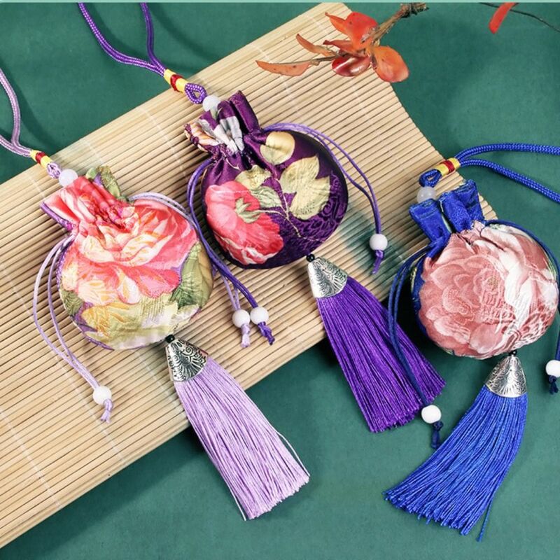 Fashion Flower Pattern Car Ornaments Bedroom Decoration Antique Chinese Style Sachet Jewelry Bag Coin Purse Embroidery Bag