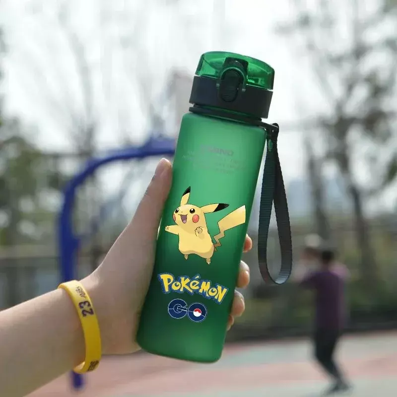 560ML Pokemon Cartoon Green Water Cup Plastic Charizard Pikachu SportsBottle Gift Adult PortableOutdoor Large Capacity Water Cup
