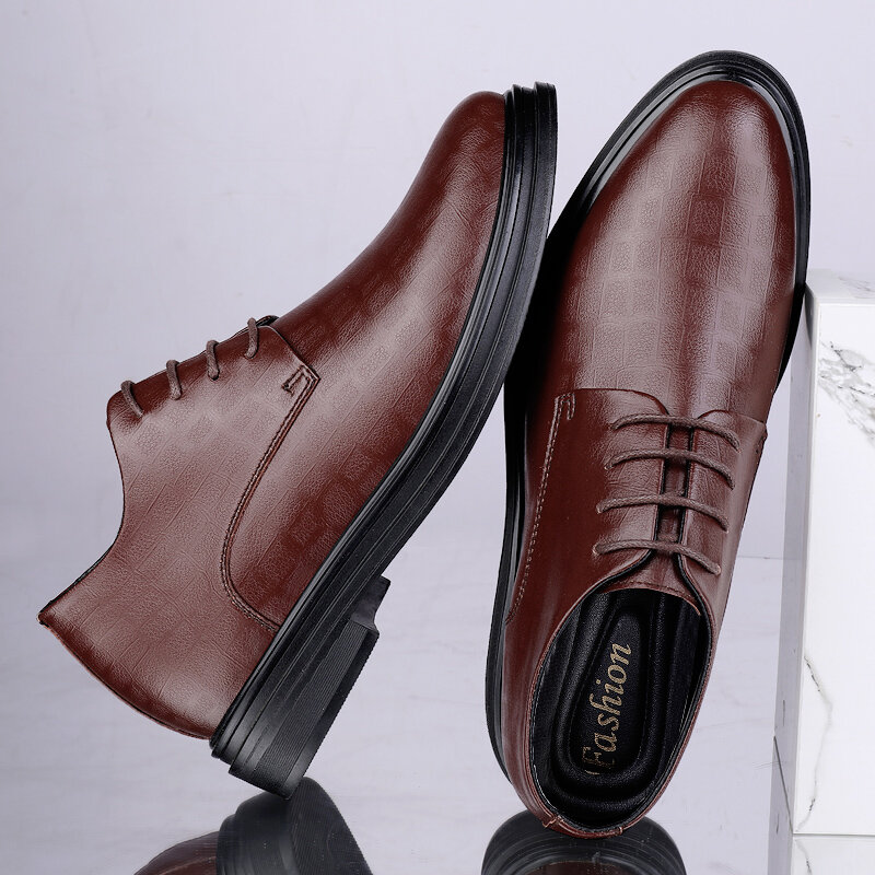 Mężczyźni ubierają buty buty na koturnie platformie oddychające Casual Business luksusowe oryginalne skóra miękka buty o 7CM wyższe męskie