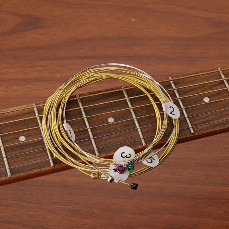 Corde per chitarra acustica in lega di rame da 6 pezzi facili da sostituire nucleo interno in acciaio esagonale buona sensazione di mano e prestazioni affidabili