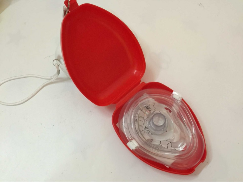 Professional First Aid Breathing Mask Protect Rescuers Artificial Respiration Reuseable with One-way Valve Tools