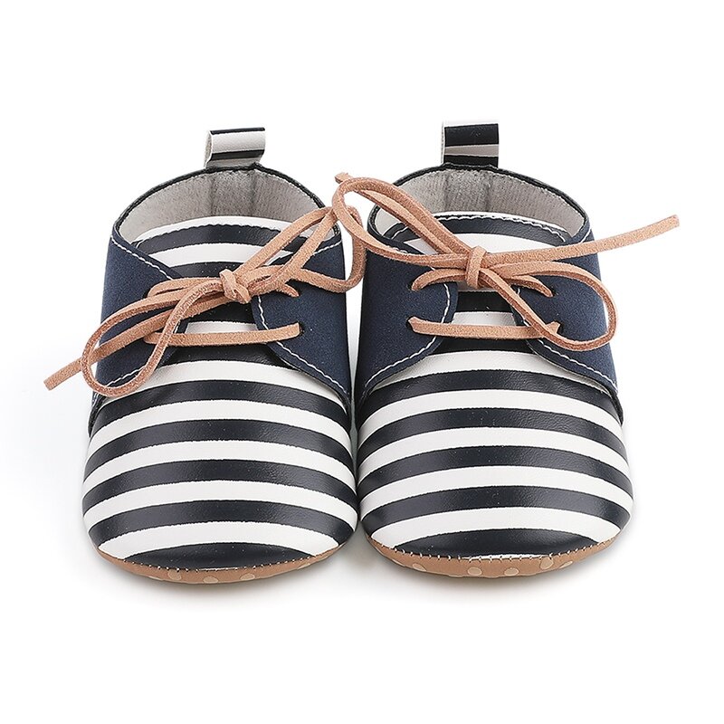 Детская обувь из мягкой кожи, противоскользящая обувь на резиновой подошве для новорожденных, обувь для начинающих ходить, обувь для детской кроватки