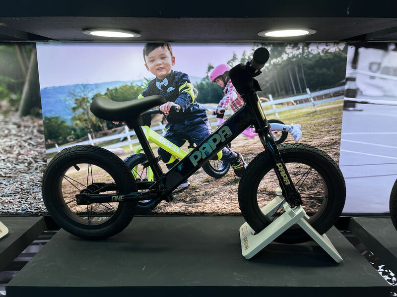 Papa-Toddler Balance Bike com equilíbrio constante, aprendizagem precoce, bicicleta de pressão interativa para 2-3 meninos e meninas, esporte de 12”
