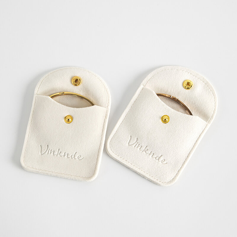 50 teile/los Schmuck Snap Bag für die Verpackung Schmuck weichen Samt Geschenk Armband Halskette Ohrring Aufbewahrung knopf Beutel benutzer definierte Logo