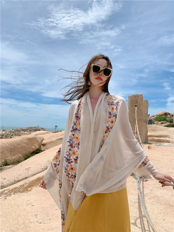 Bufanda de seda fina para mujer, chal de estilo étnico, protección solar de verano, viaje en el desierto, playa, vacaciones, planta, flor bordada