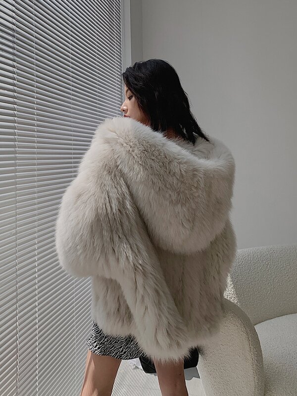 Abrigos de piel de zorro blanco para mujer, abrigos cálidos de piel sintética con capucha, mangas largas, diseño dulce para mujer, moda de invierno