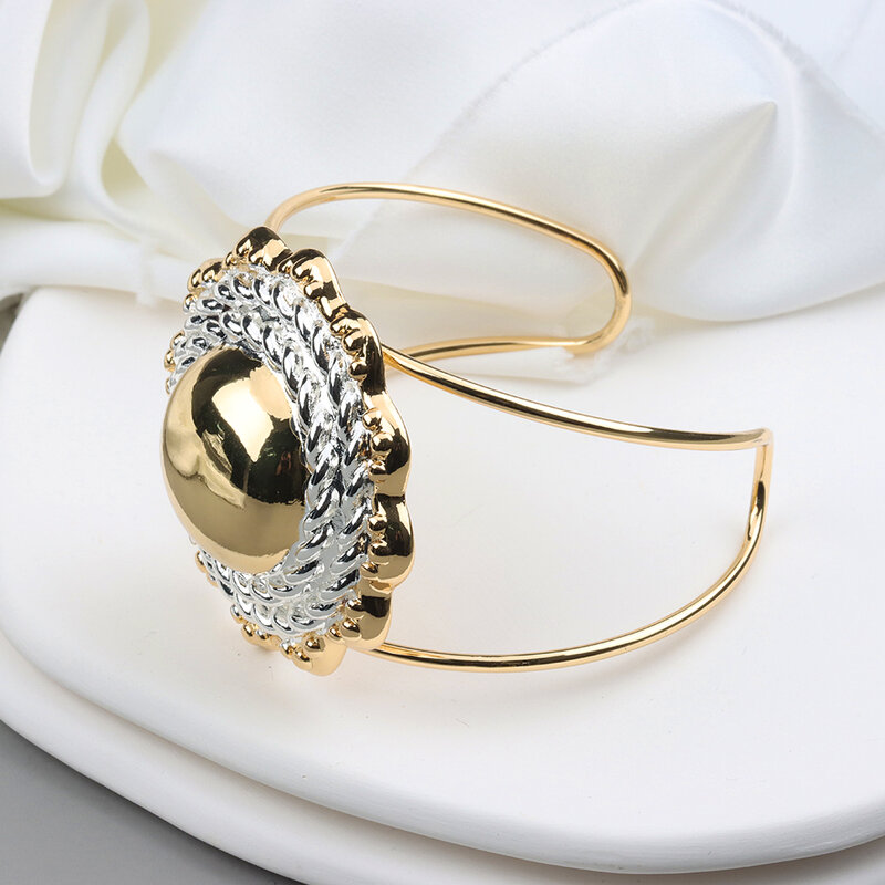 Nuovo Design placcato oro Set di gioielli per matrimoni orecchini a Clip da donna collana e anello per bracciale per Set di gioielli da sposa regalo brasiliano