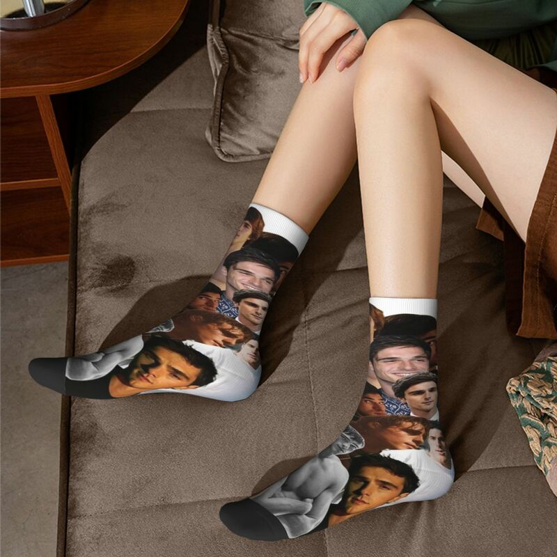 Jacob Elordi kaos kaki kolase foto Pria Wanita kaus kaki bahagia lucu hadiah kaus kaki musim semi musim panas musim gugur musim dingin
