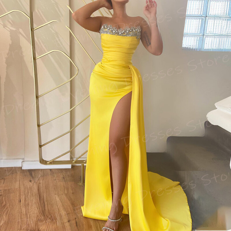 Elegancka żółta syrenka proste damskie suknie wieczorowe popularne bez ramiączek zroszony suknie na bal maturalny seksowne wysokie rozcięcie z boku Vestido De Noche