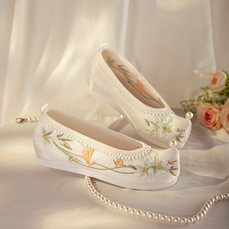 Sepatu hanfu retro tradisional Tiongkok sepatu tunggal wanita bordir sepatu gaya kuno ming made hanfu sepatu qipao