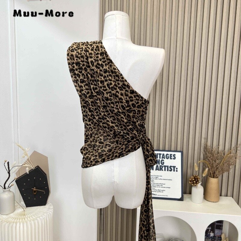 2024 Summer Retro Leopard Print Sheath One Shoudler Folds T-shirt Women Sexy Casual Hotsweet Style Slim Fit Clubwear Tees Top