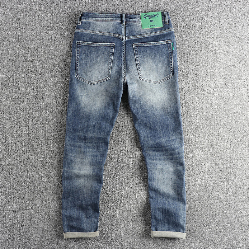 Celana panjang jeans biru bordir pria, celana panjang lurus kecil meregang nyaman kerajinan berat baru mode musim panas
