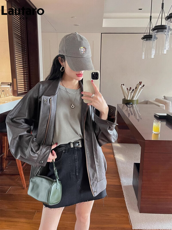 Lautaro Autumn Cool Brown Oversized Leather Jacket Women Drop Shoulder Long Sleeve Zippper High Quality American Retro Clothing
