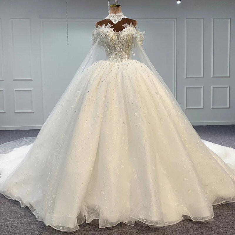 Exquisito vestido de novia blanco de lujo para mujer, vestidos de baile con cuentas de perlas y cuello en V, tren de la capilla, apliques de encaje, 2024