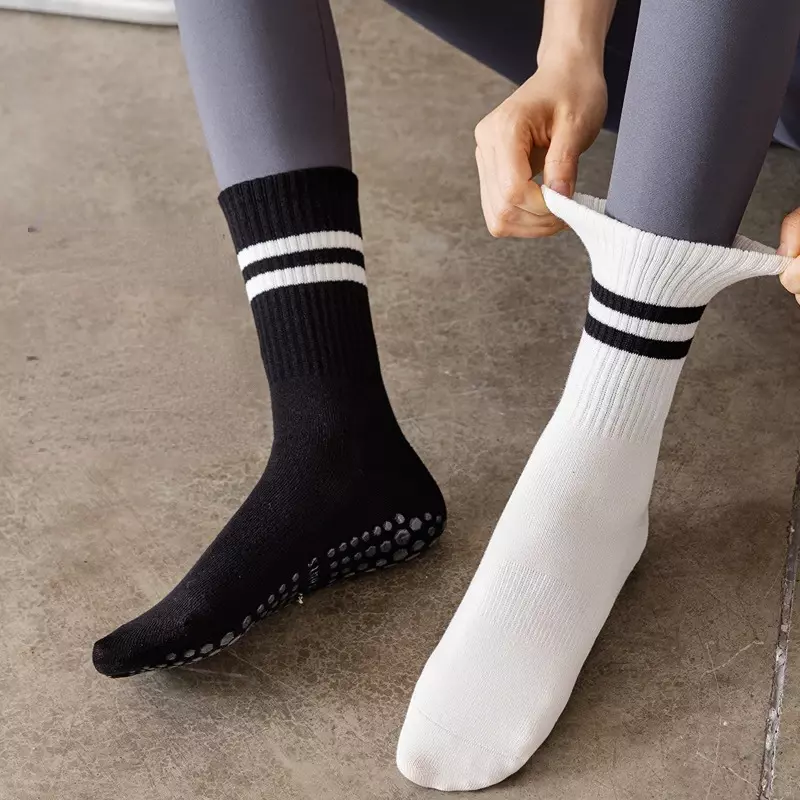 Loerss ถุงเท้าโยคะซิลิโคน3คู่, ถุงเท้าระดับกลางท่อนล่างกันลื่นสำหรับผู้หญิงถุงเท้ากีฬาโยคะฟิตเนสพิลาทิส