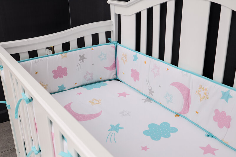 Pelindung Bantalan Bumperless Liner Tempat Tidur Bayi Baru Lahir Serat Mikro Desain Bulan dan Bintang untuk Anak Laki-laki dan Perempuan