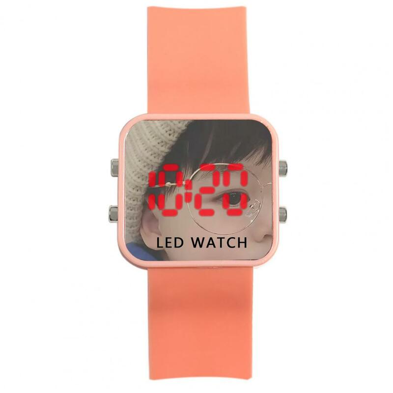Elektronische Uhr Armbanduhren leuchtende quadratische Zifferblatt LED-Anzeige Geschenke Jungen Mädchen Student Sport uhr digitale Armbanduhr