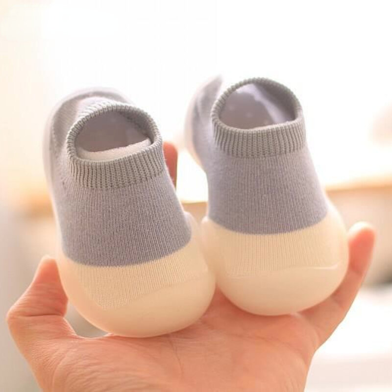 Sapato de sola macia para bebê, calçado infantil colorido, bonito, para meninos e meninas, primeiros passos