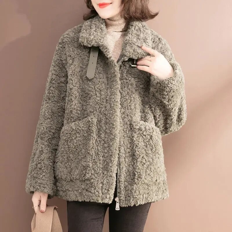 Mantel Wol Domba Tebal untuk Wanita Jaket Musim Dingin Longgar Mantel Bulu Imitasi Domba Geser Pendek Musim Dingin Bulu Domba Pakaian Luar Atasan 2023 Jaket