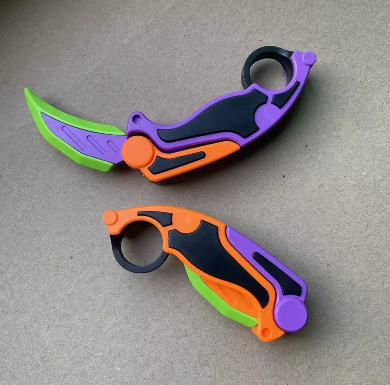 3D carota Gravitys coltello giocattoli di decompressione bambini Decompression Push Card piccolo giocattolo stampa 3D plastica farfalla artiglio coltello