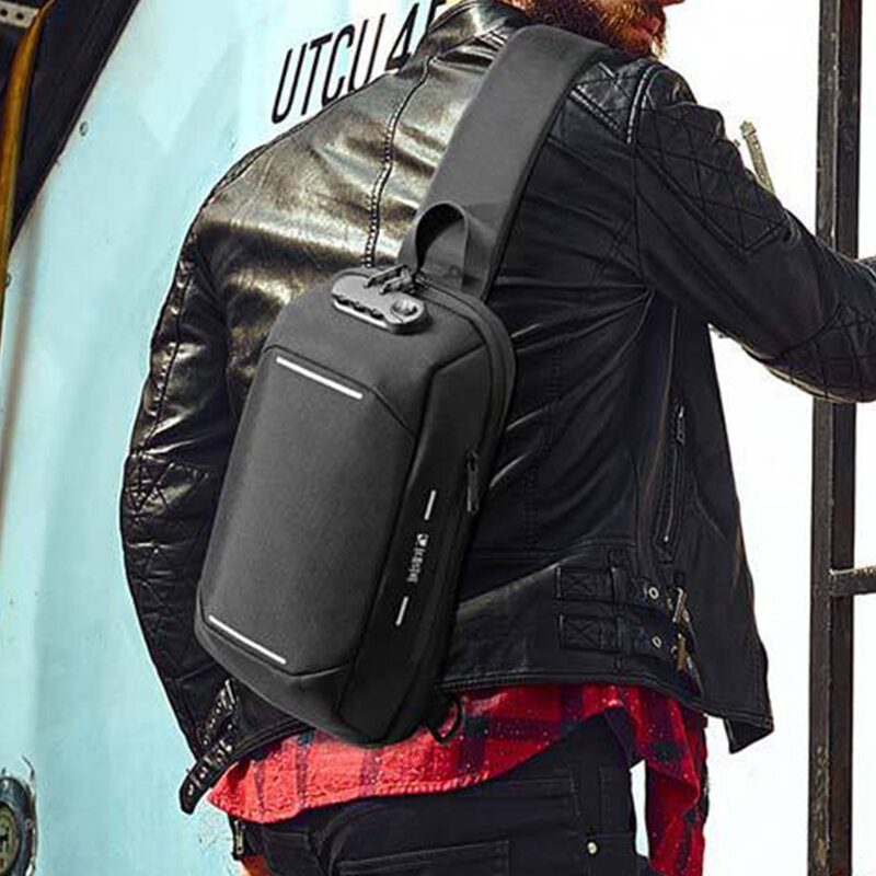 Tas bahu pria multifungsi, tas selempang USB untuk perjalanan, tas dada untuk pria