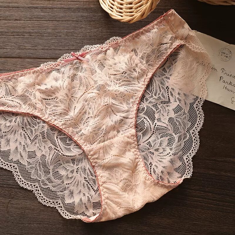 BirdTree Crotch 100%Real Silk Everyday Briefs, Women Low Waist Embroidery Lace, Sexy Bow Underwear, 2024 Spring Summer P440115QM