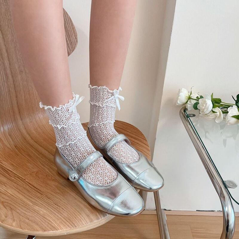 Kaus kaki sutra wanita, sarung kaki gaya Korea tipis transparan Y2K lipit renda manis berongga