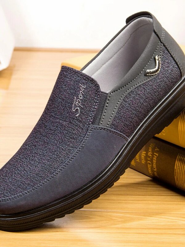 2023 قماش أحذية الرجال الكلاسيكية المتسكعون الرجال أحذية غير رسمية تنفس المشي شقة الرجال أحذية رياضية حجم كبير