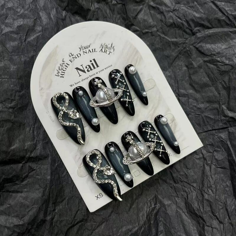 수제 재사용 가능한 접착 뱀 다크 스타일 고딕 프레스 손톱, y2k 네일 라인석, 풀 커버 손톱, 10 개