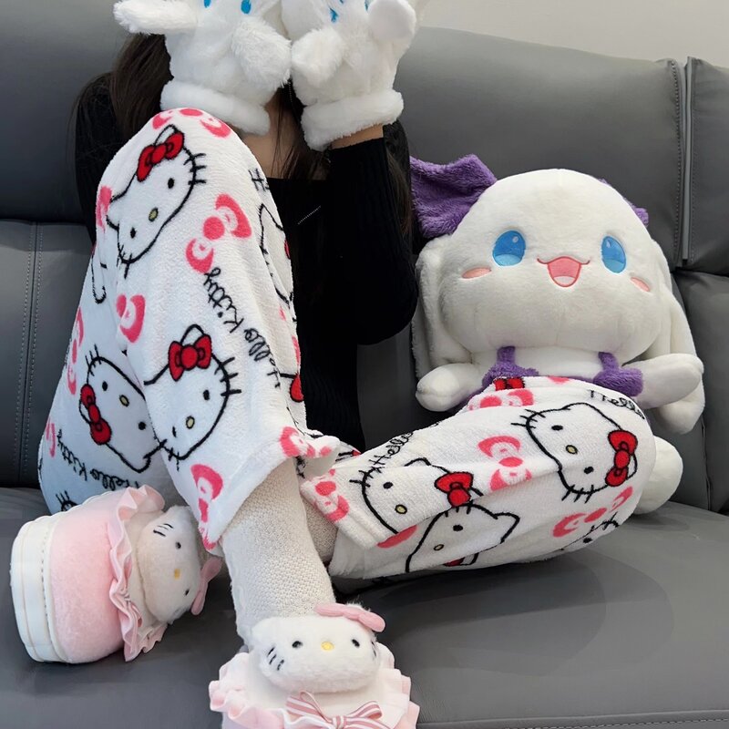 Śliczne piżamy z kreskówki Sanrio Anime Hello Kitty wielobarwne flanelowe kobiety na co dzień domowe modne spodnie dziewczęce ubranka na prezent