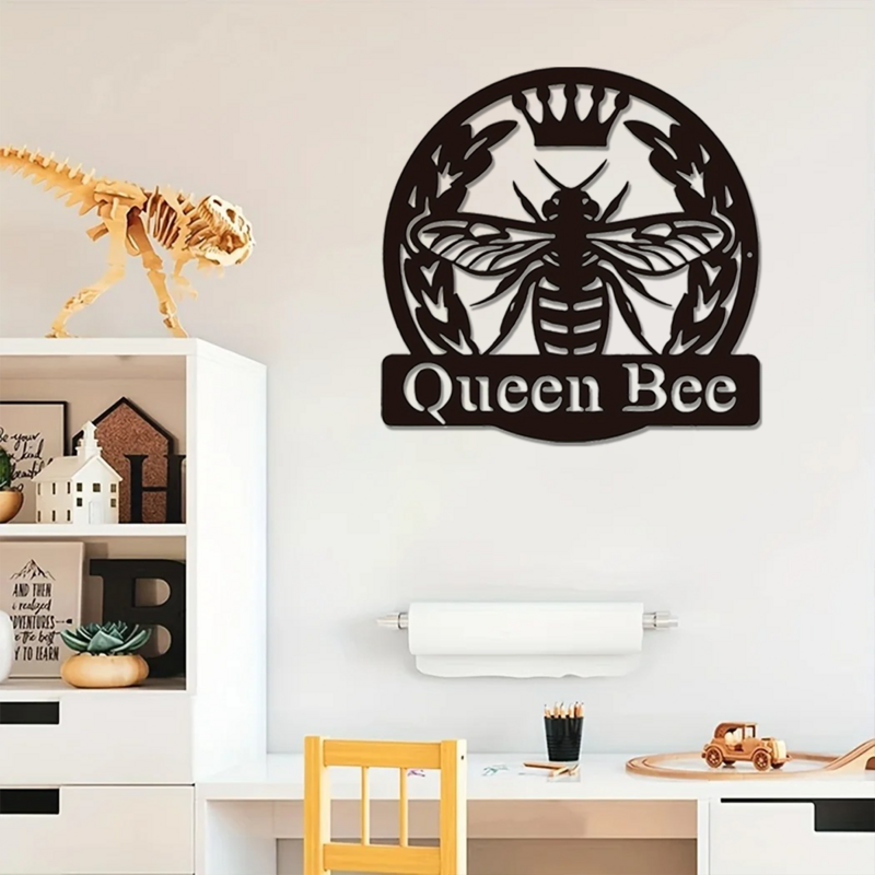 Cartel colgante de pared de Metal con monograma de reina de abeja, decoración de arte de pared perfecta para su Patio, jardín o regalo de inauguración de la casa, decoración artística