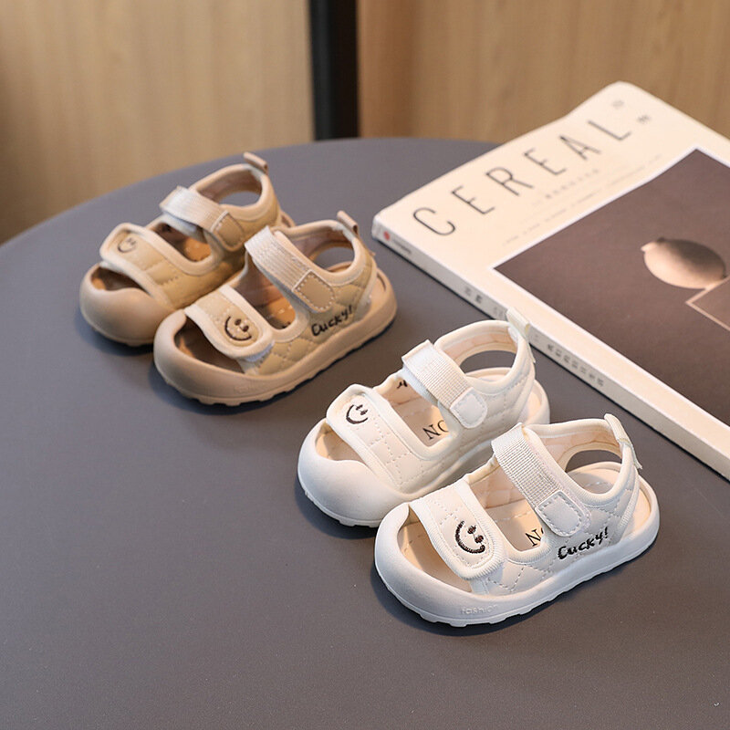 Sandales souples pour bébés, chaussures pour garçons et filles, mignonnes, à la mode, nouvelle collection été 2024
