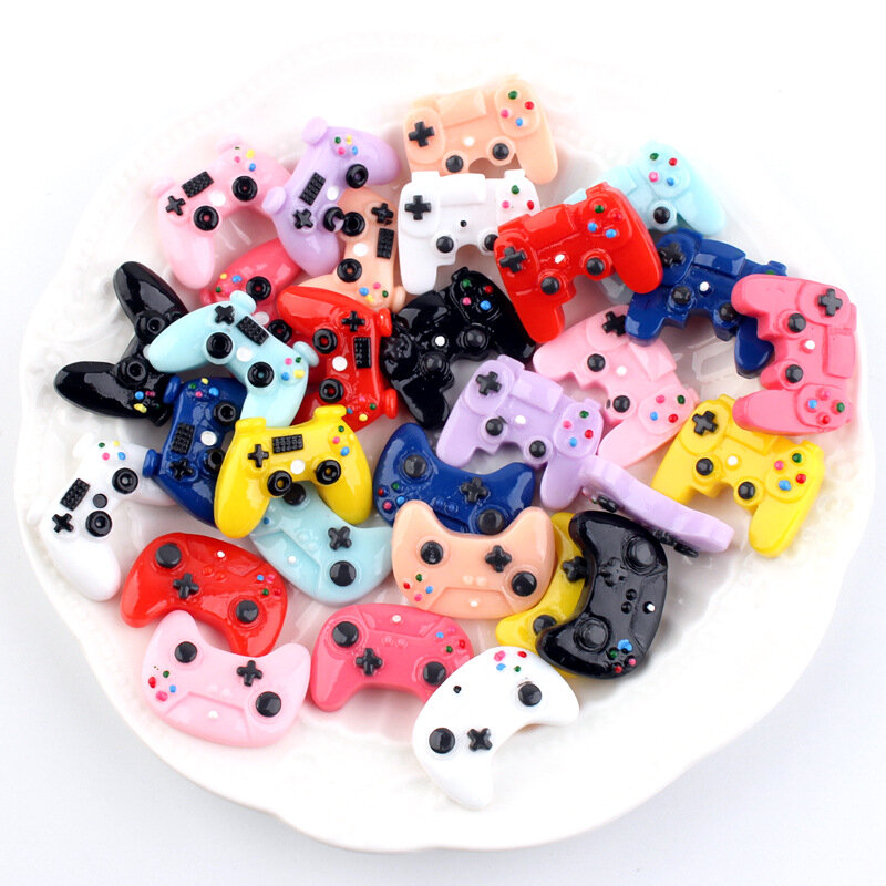 8 pçs/lote controlador cutegame mini decoração meninos e senhoras simulação kawaii quarto decoração cor miniatura brinquedos de cozinha para criança