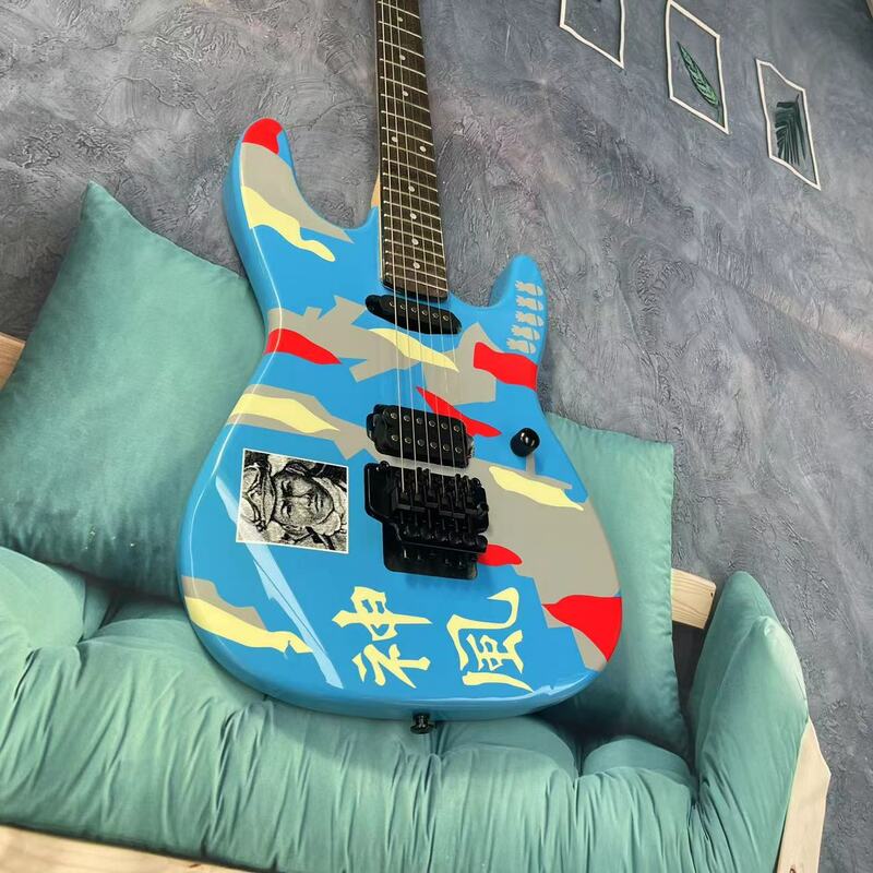 Guitarra eléctrica con patrón de cuerpo pintado a mano azul, diapasón de madera rosa, pista de madera de Arce, imágenes reales de fábrica, 6 cuerdas